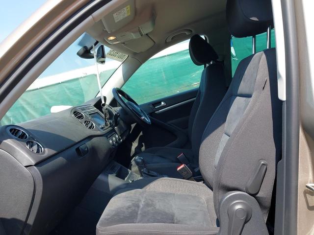 2015 VOLKSWAGEN TIGUAN MAT