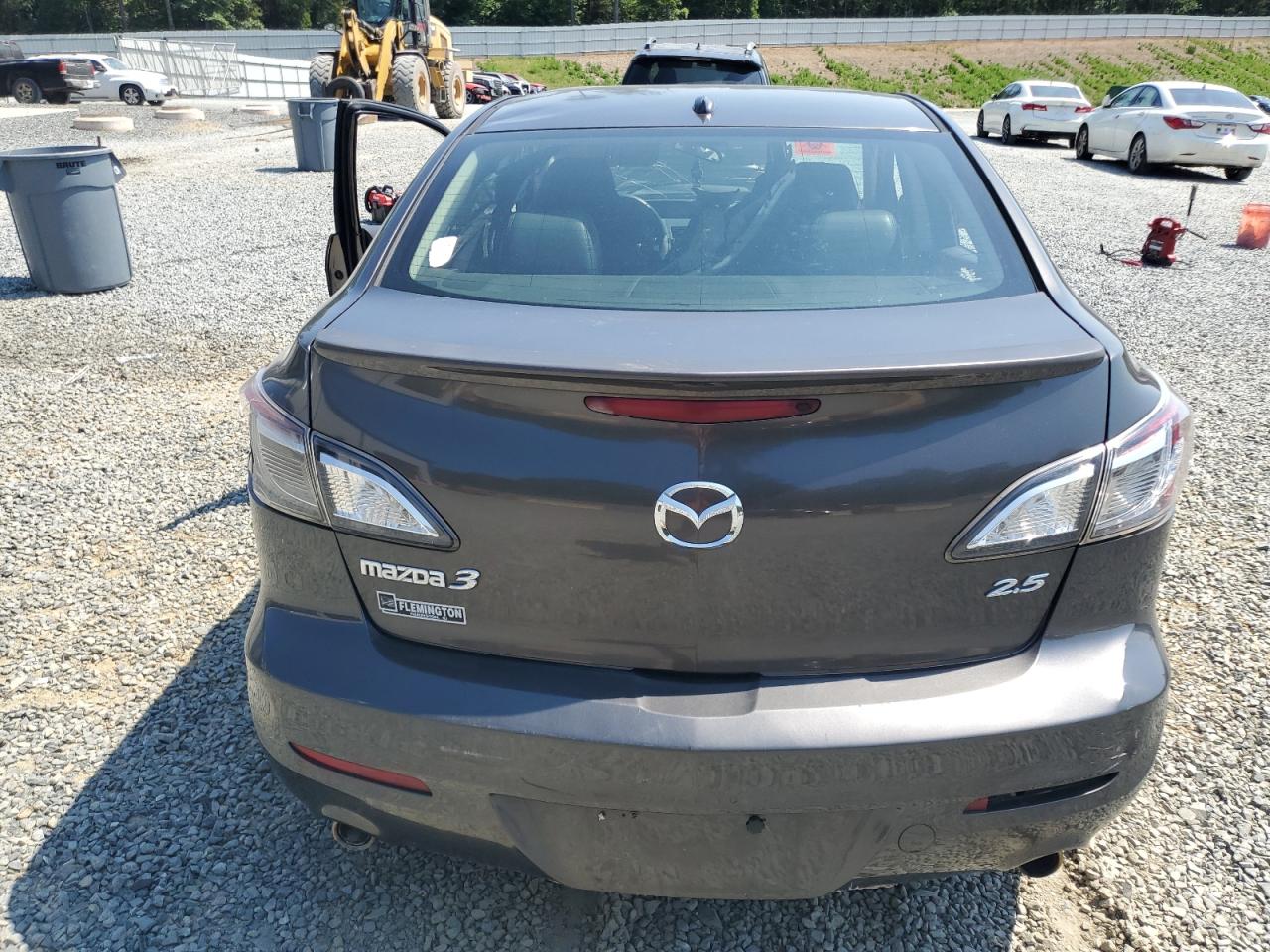 2010 Mazda 3 S VIN: JM1BL1S60A1172192 Lot: 62679125