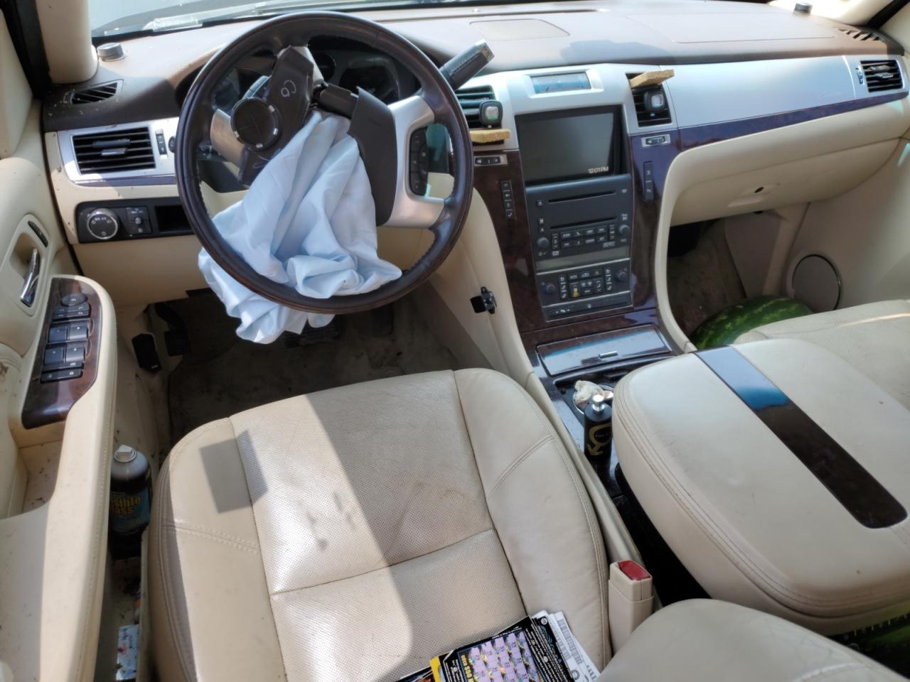 2008 Cadillac Escalade Luxury VIN: 1GYFK63878R245792 Lot: 59189495