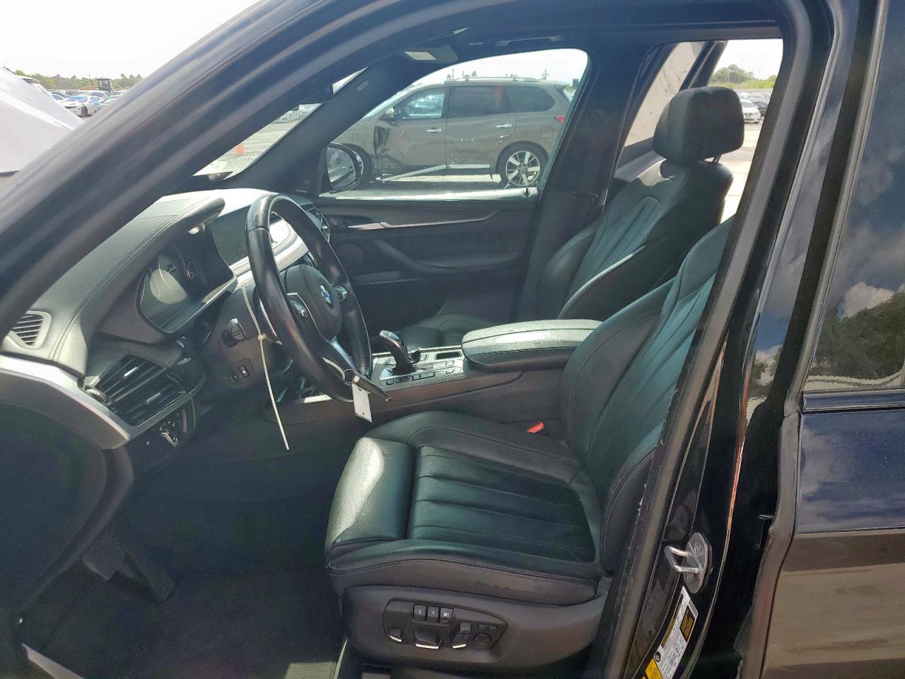BMW X5 2018 VIN 5UXKT0C51J0W00419 фото 7