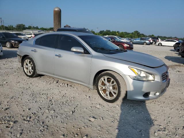 Седани NISSAN MAXIMA 2012 Сріблястий