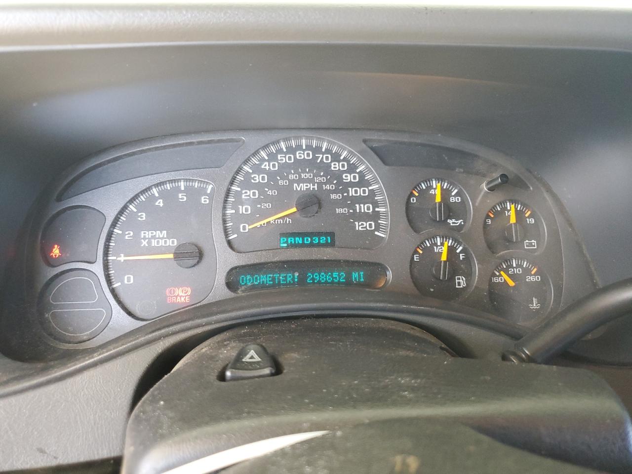 2003 Chevrolet Suburban C1500 VIN: 1GNEC16T33J262864 Lot: 61648255