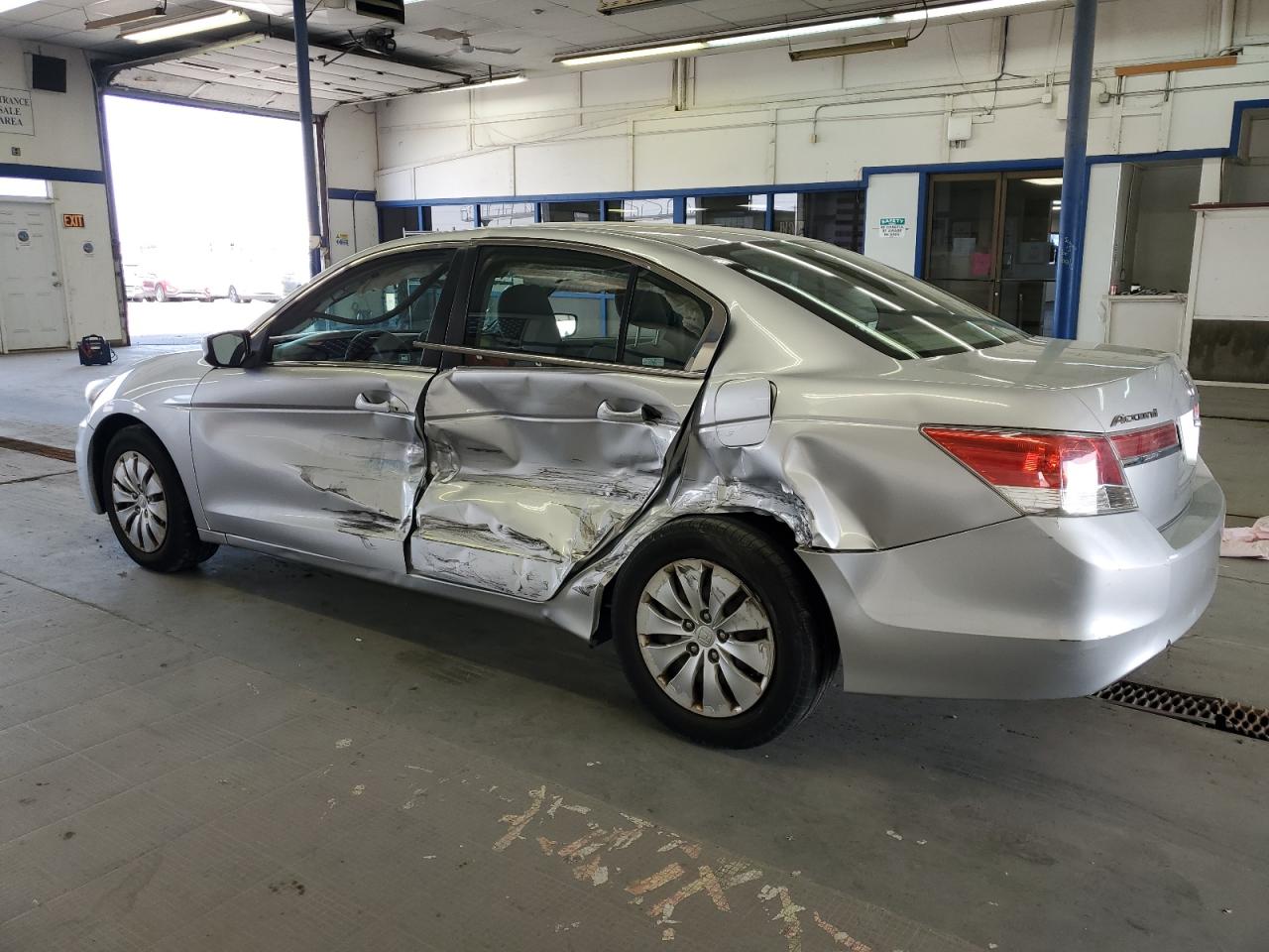 2011 Honda Accord Lx VIN: 1HGCP2F33BA148941 Lot: 61204065