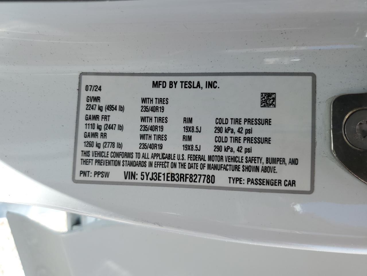 2024 Tesla Model 3 VIN: 5YJ3E1EB3RF827780 Lot: 62900525