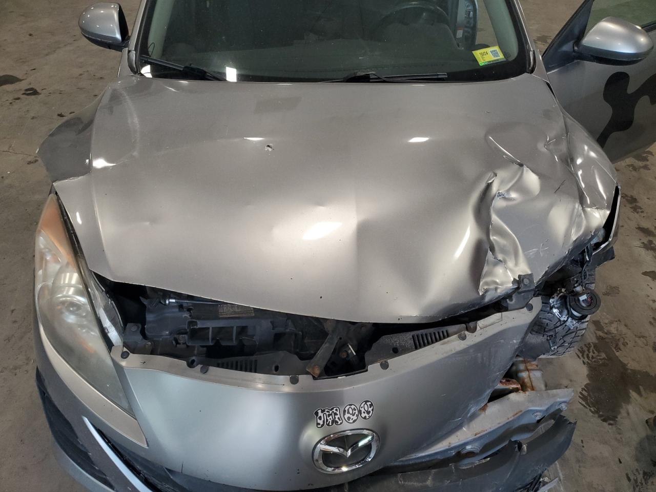 2011 Mazda 3 I VIN: JM1BL1UG1B1498901 Lot: 61734805