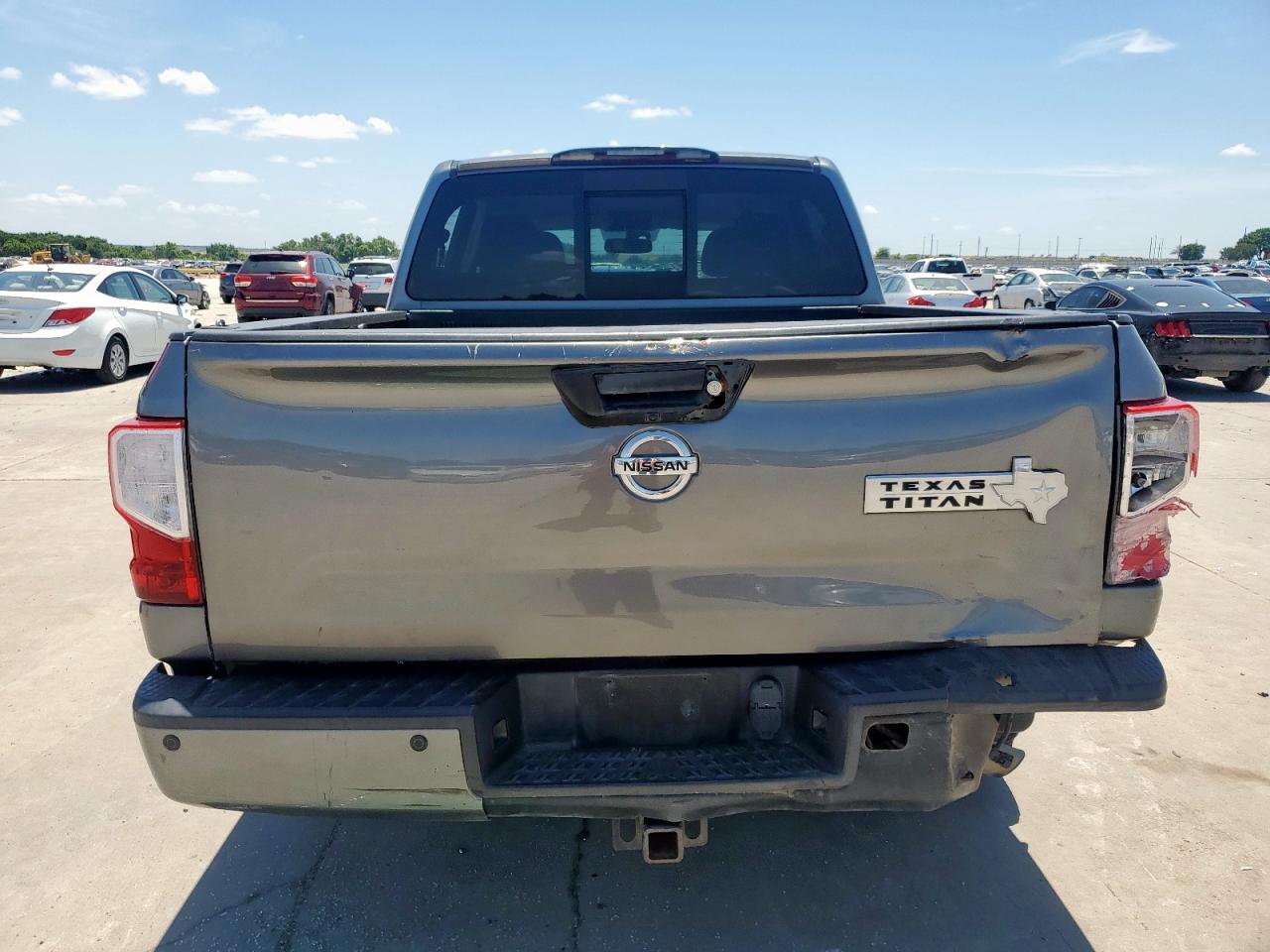 2017 Nissan Titan Sv VIN: 1N6AA1E52HN548105 Lot: 62967295