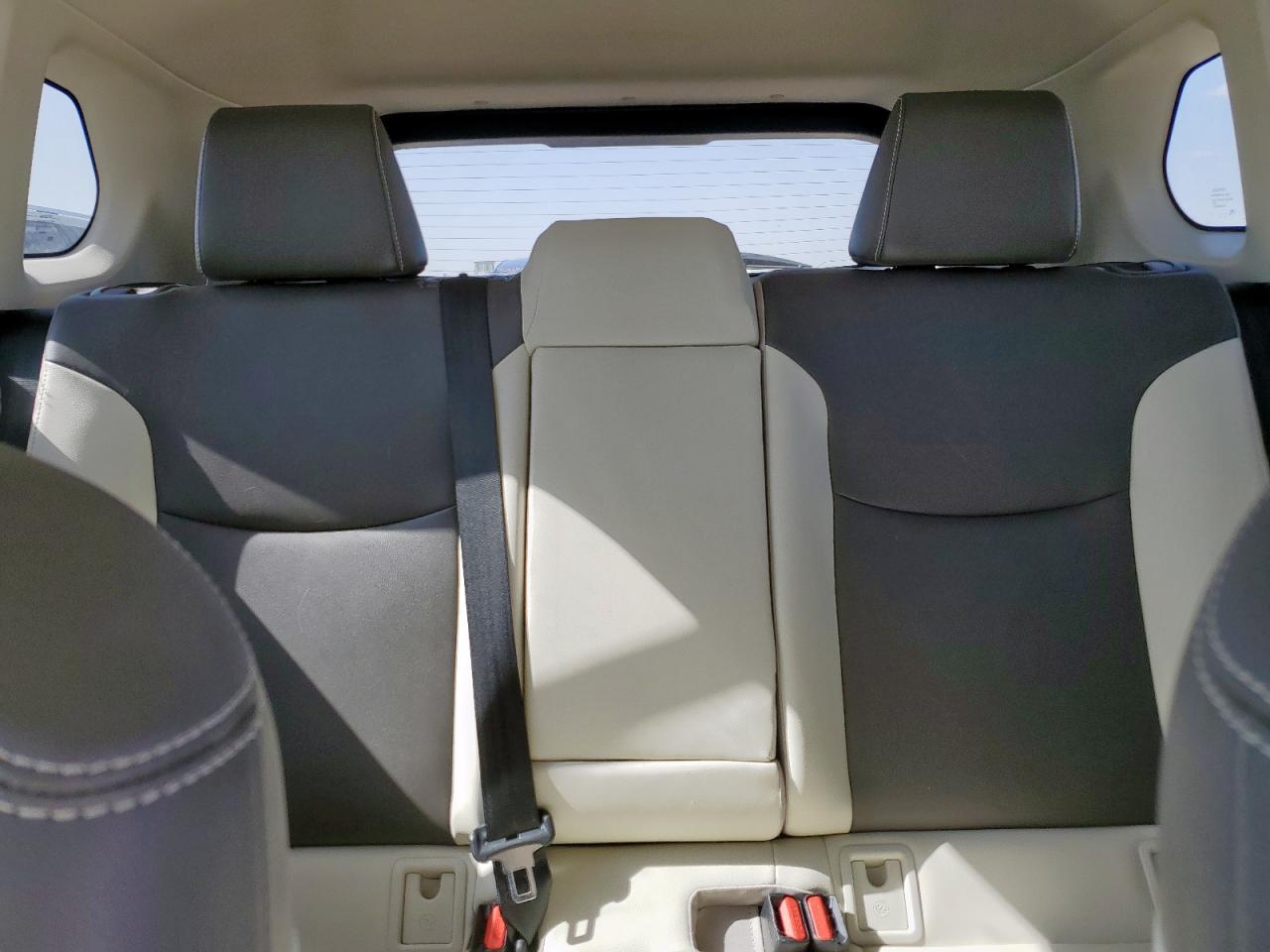 2022 Toyota Corolla Cross Xle VIN: 7MUEAAAG1NV024645 Lot: 61850345
