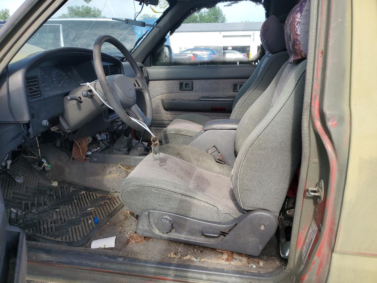 1990 Toyota 4Runner Vn39 Sr5 VIN: JT3VN39J2L0015905 Lot: 59284085