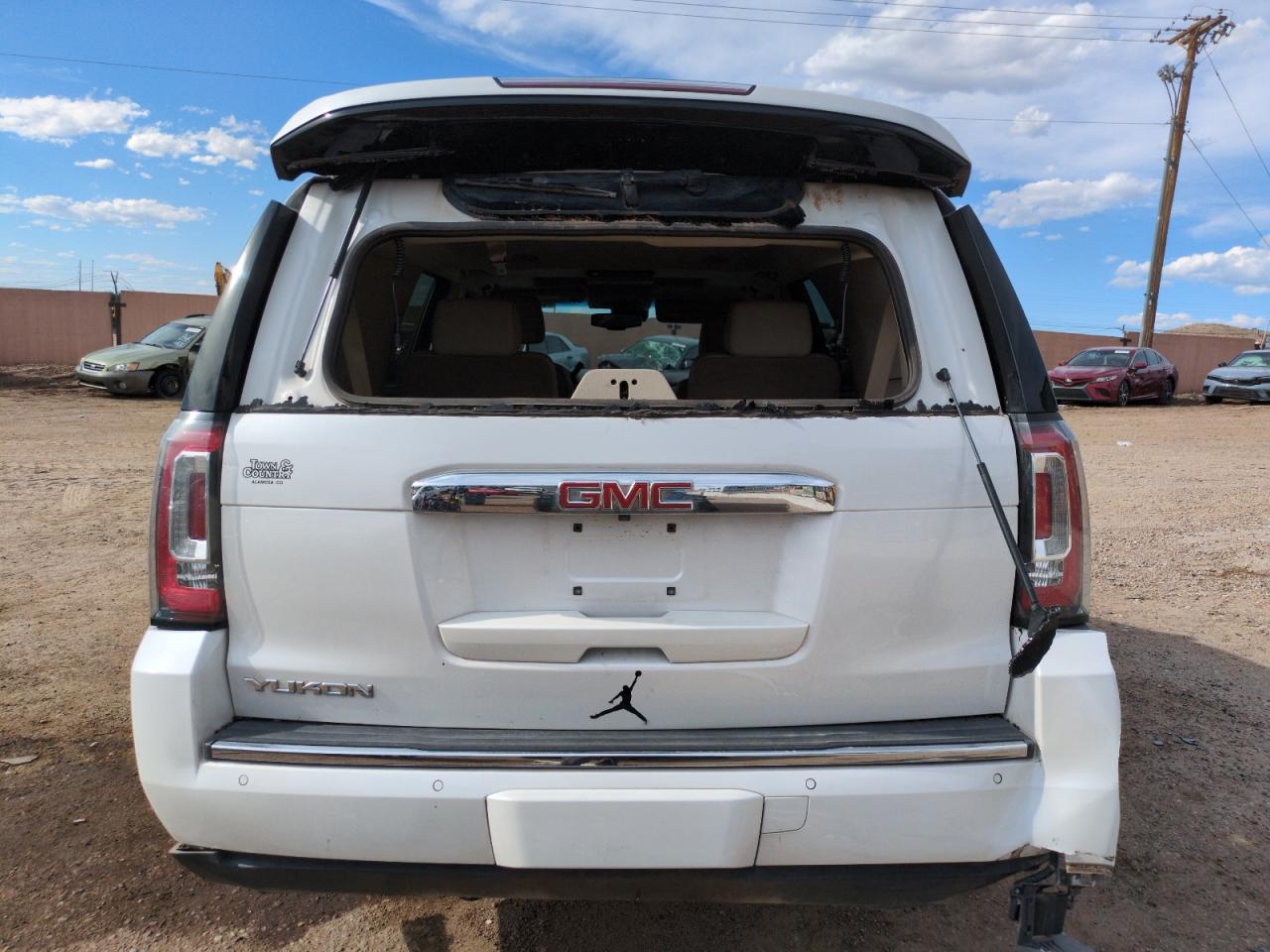 2018 GMC Yukon Denali VIN: 1GKS2CKJ2JR243045 Lot: 62237115