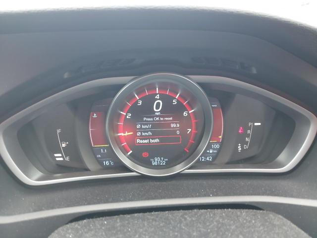 2013 VOLVO V40