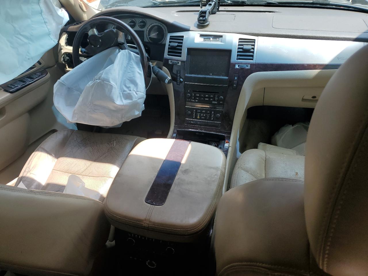 2011 Cadillac Escalade Luxury VIN: 1GYS4BEFXBR321087 Lot: 61939115