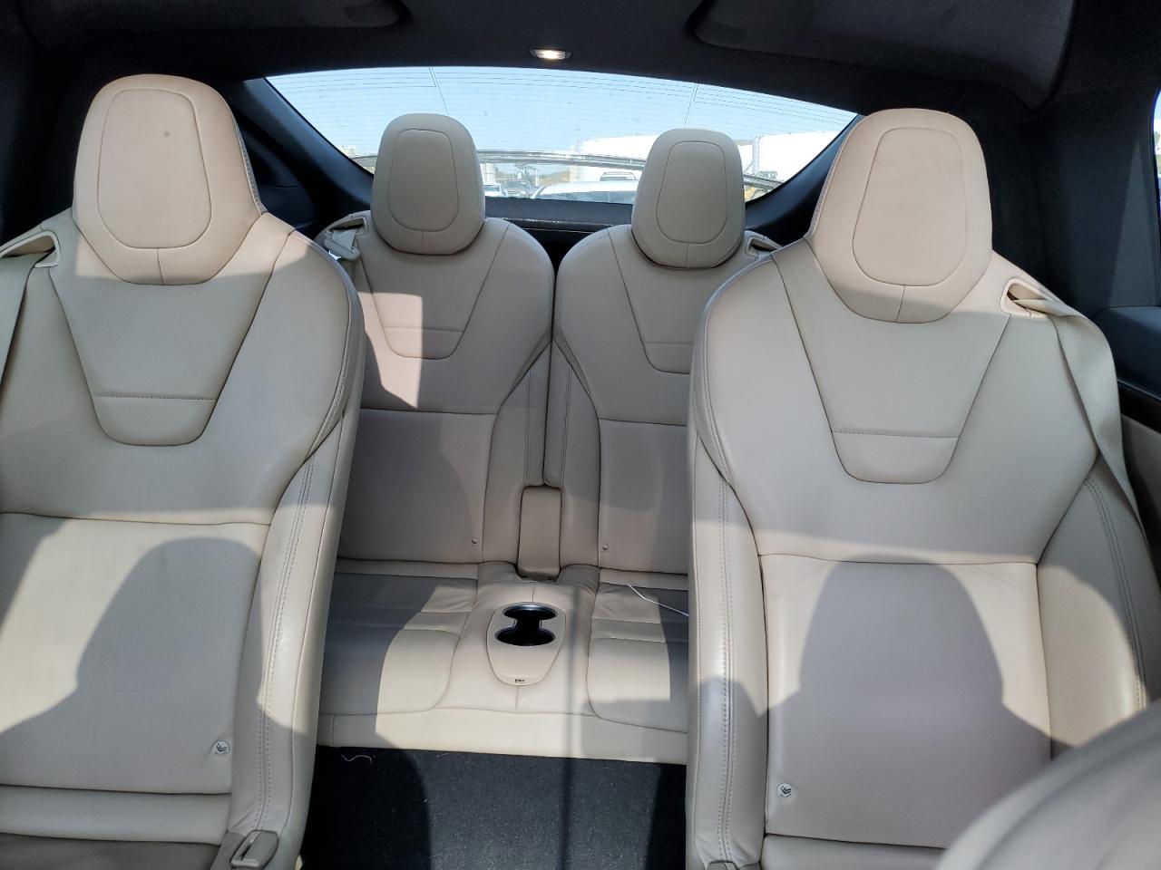 2016 Tesla Model X VIN: 5YJXCBE44GF006540 Lot: 61871925