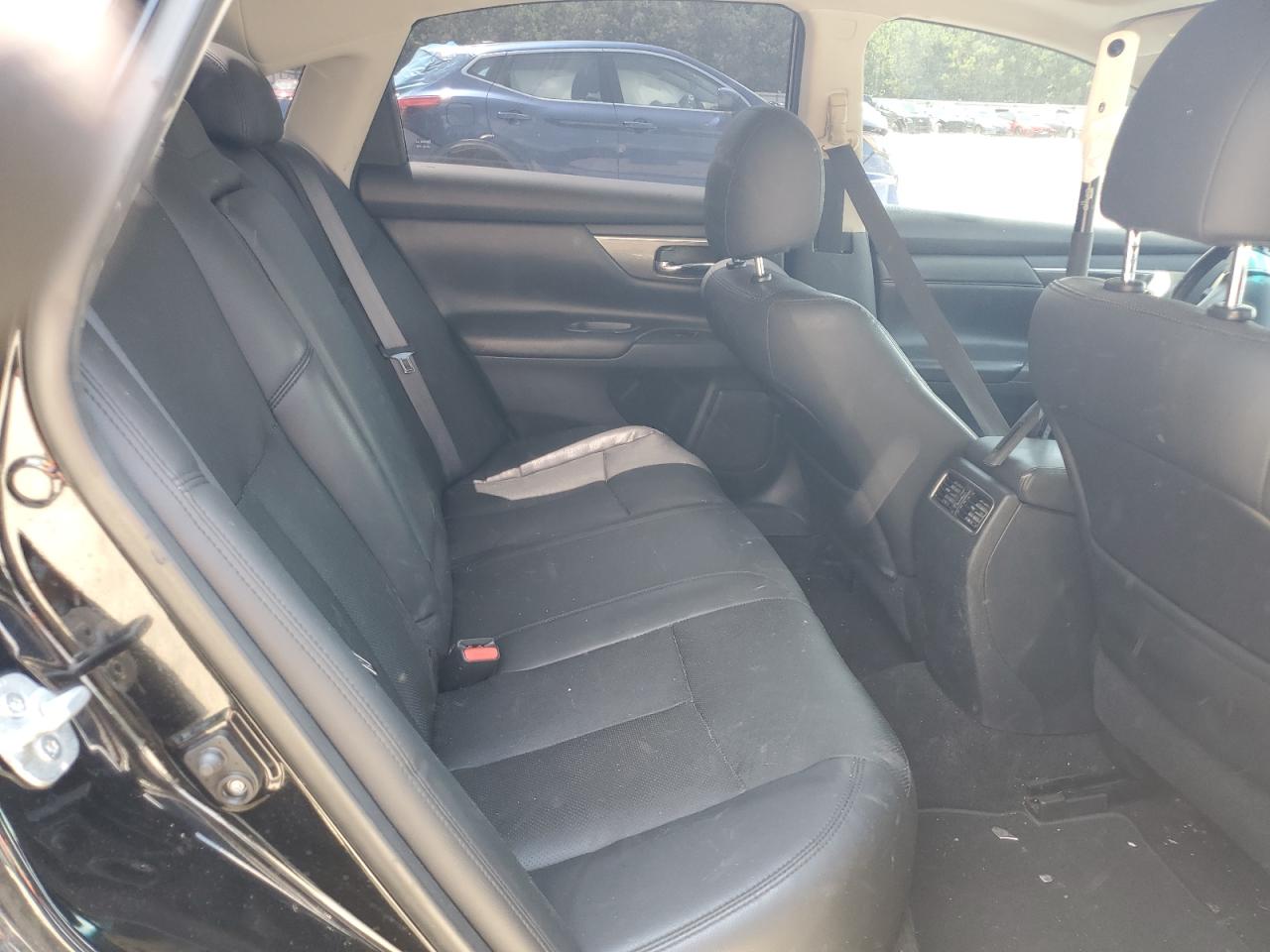 2015 Nissan Altima 2.5 VIN: 1N4AL3AP1FN918074 Lot: 62082845
