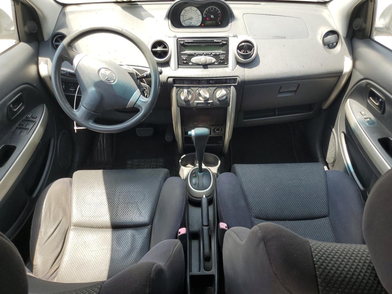 TOYOTA SCION 2004 VIN JTKKT624440068433 фото 8
