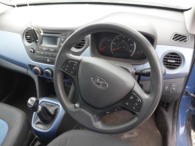 2016 HYUNDAI I10 SE