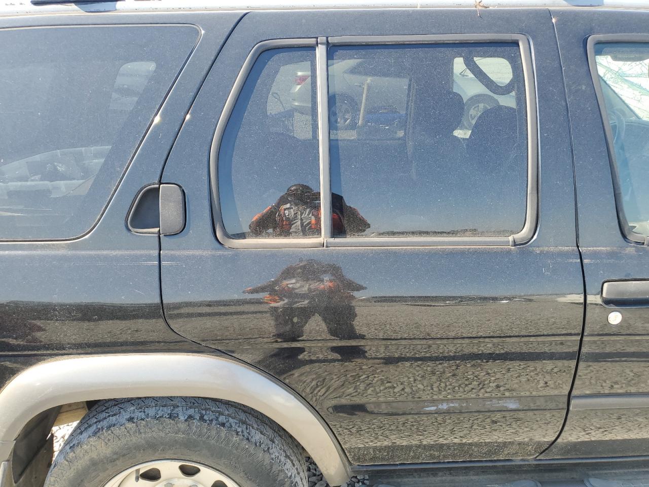 1999 Nissan Pathfinder Le VIN: JN8AR07S6XW380443 Lot: 61934565