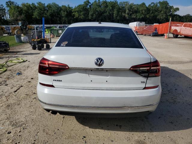  VOLKSWAGEN PASSAT 2017 Biały