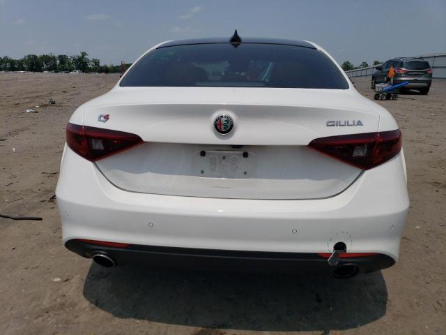  ALFA ROMEO GIULIA 2018 Biały