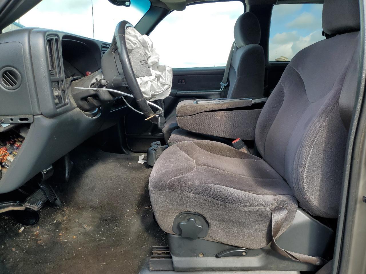 2002 GMC New Sierra C1500 VIN: 2GTEC19V821188713 Lot: 60026195