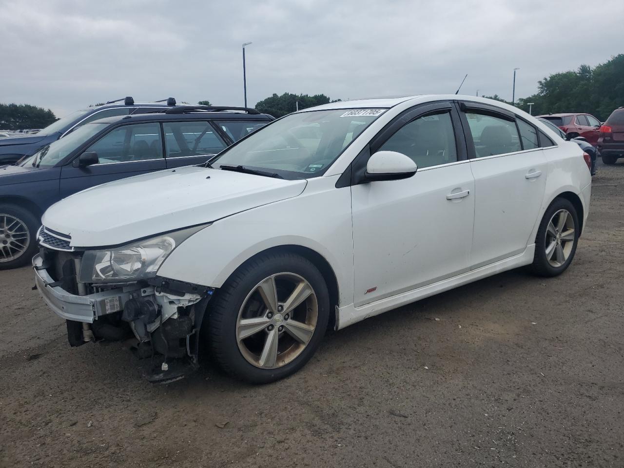 2013 Chevrolet Cruze Lt zu verkaufen in East Granby, CT - Front End