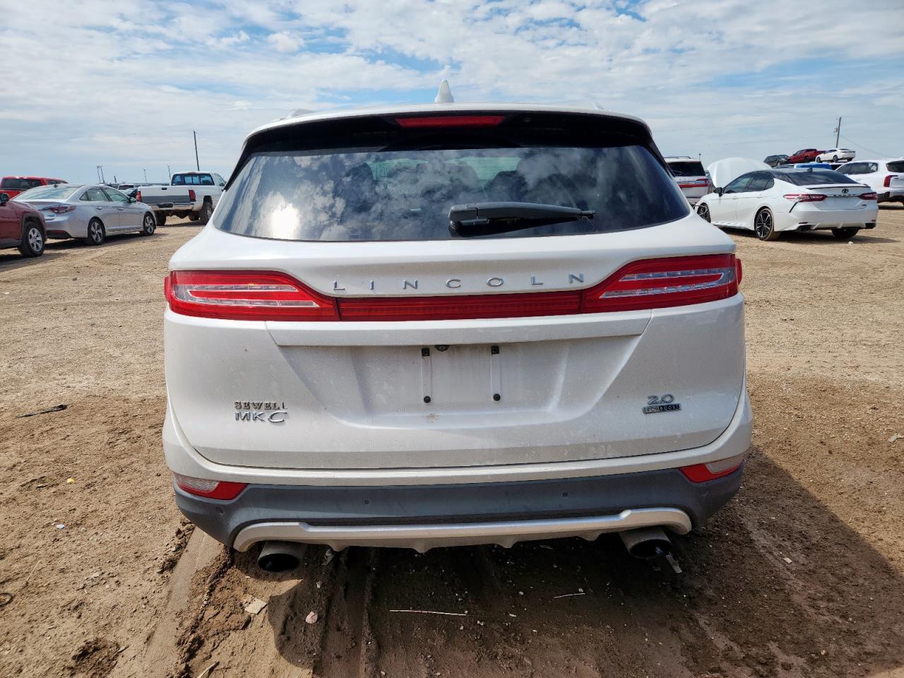 2015 Lincoln Mkc VIN: 5LMCJ1A9XFUJ47739 Lot: 61747775