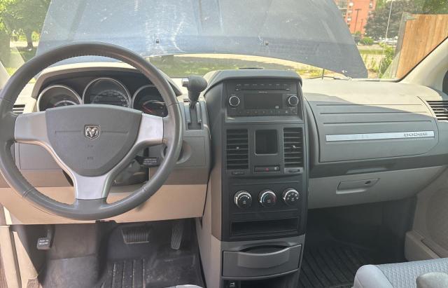 2010 DODGE GRAND CARAVAN SE  