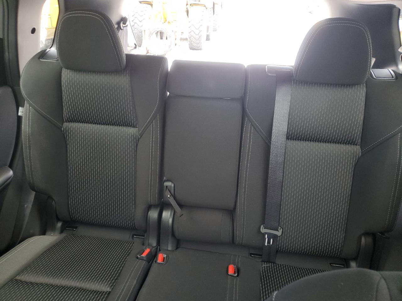 2024 Mitsubishi Outlander Es VIN: JA4T5UA9XRZ060440 Lot: 63164585