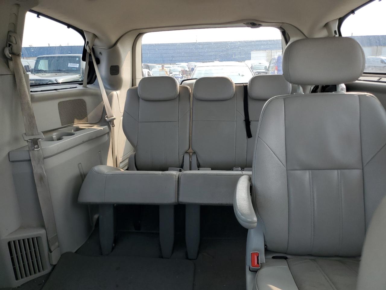 2008 Chrysler Town & Country Touring VIN: 2A8HR54P48R832951 Lot: 59294595