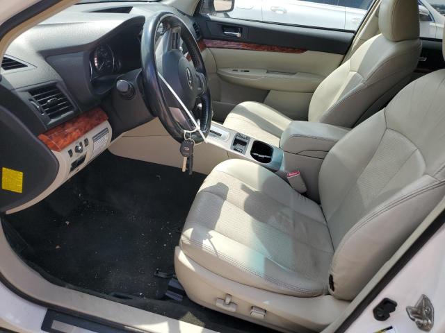  SUBARU OUTBACK 2012 White