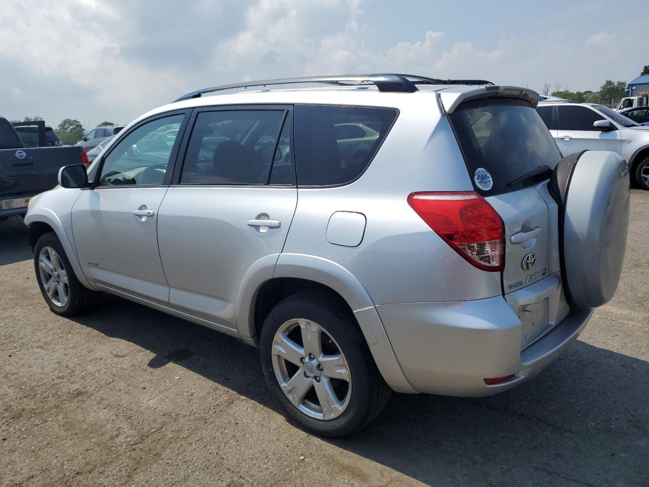 TOYOTA RAV4 2007 VIN JTMBK32V976023216 zdjęcie 2