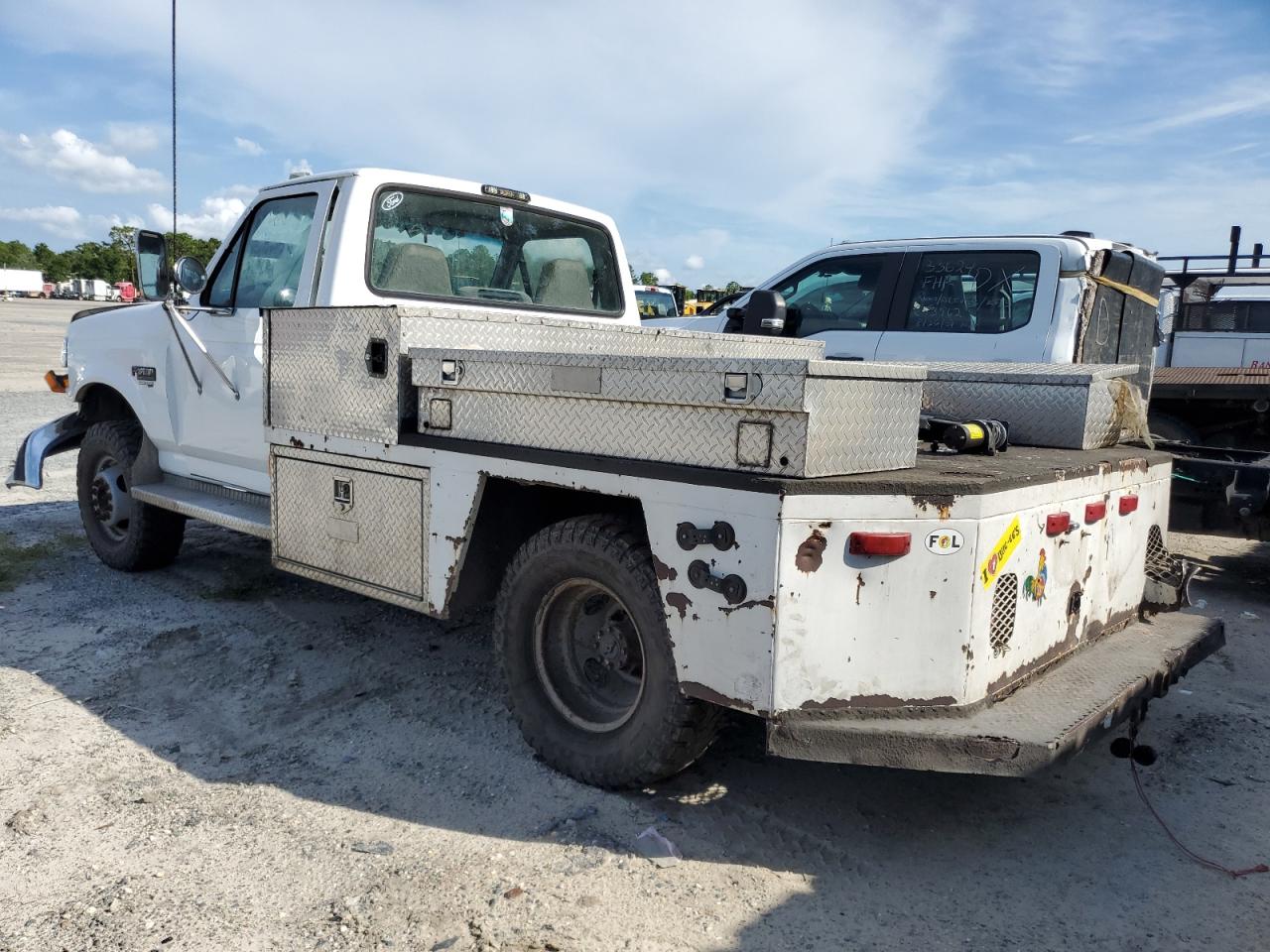 FORD F350 1996 VIN 1FDLF47F8TEA52184 фото 2