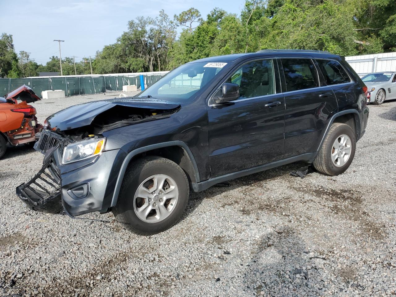 2015 Jeep Grand Cherokee Laredo for Sale in Riverview, FL - Front End
