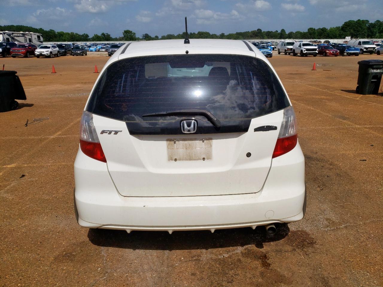 2010 Honda Fit VIN: JHMGE8H28AS020506 Lot: 62965085