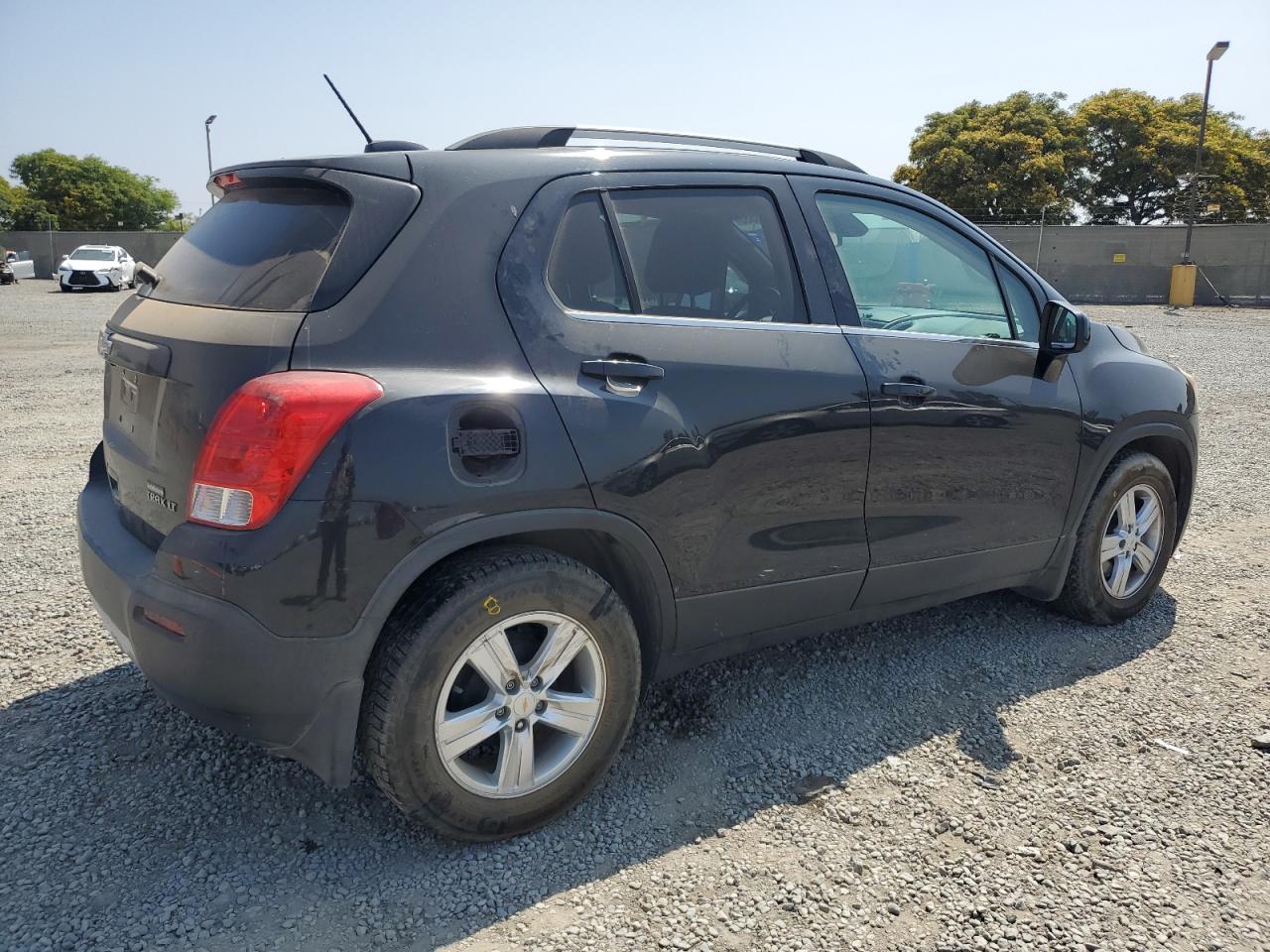 CHEVROLET TRAX 2016 VIN KL7CJLSB3GB634232 фото 3