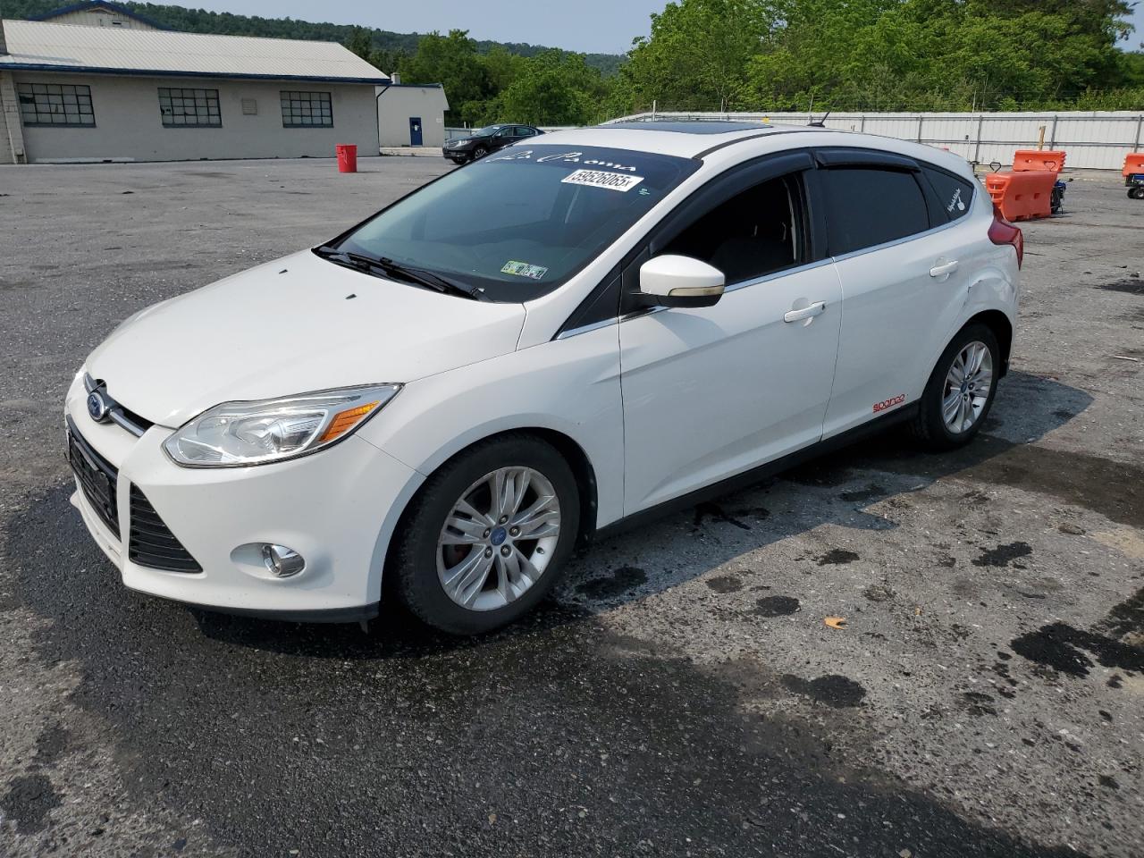 2012 Ford Focus Sel zu verkaufen in Grantville, PA - Front End