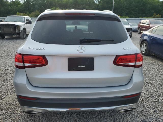 MERCEDES-BENZ GLC-CLASS 2017 Srebrny