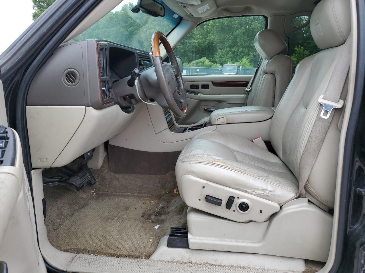 2003 Cadillac Escalade Luxury VIN: 1GYEK63N73R207201 Lot: 60664235