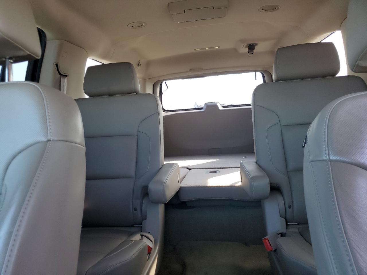 2016 Chevrolet Suburban K1500 Ltz VIN: 1GNSKJKC2GR365325 Lot: 60675685