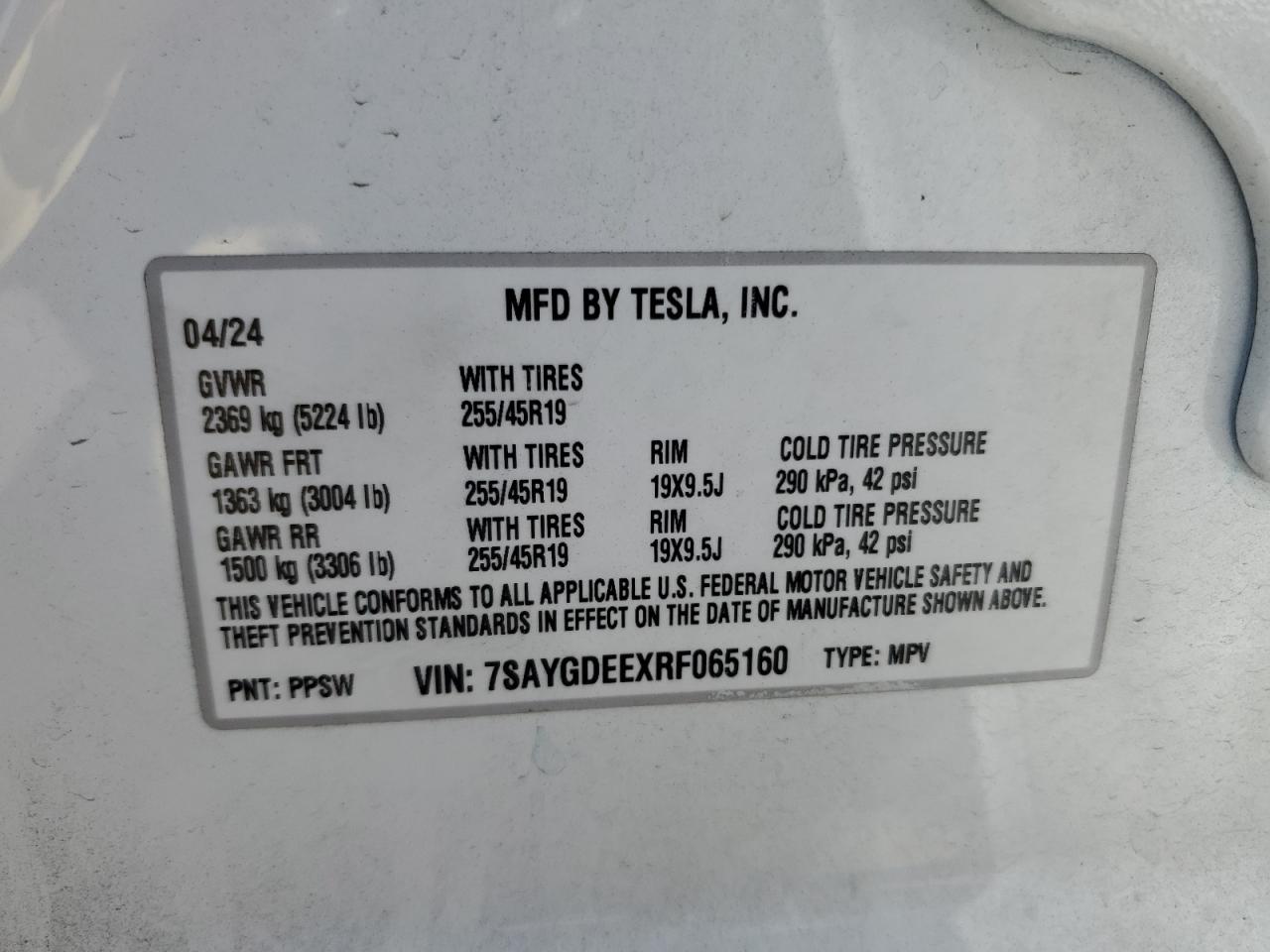 TESLA MODEL Y 2024 VIN 7SAYGDEEXRF065160 фото 14