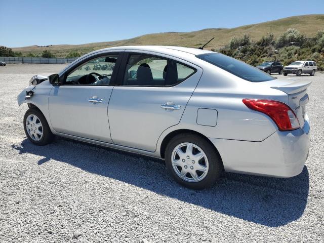  NISSAN VERSA 2019 Srebrny
