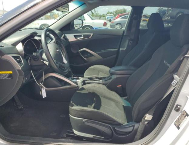  HYUNDAI VELOSTER 2017 Серебристый