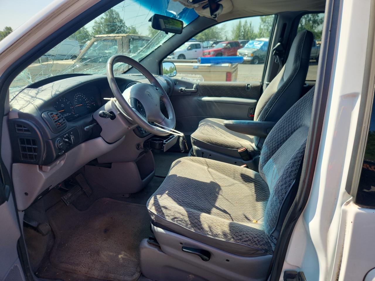 2000 Chrysler Grand Voyager Se VIN: 1C4GJ44R1YB707958 Lot: 62281135