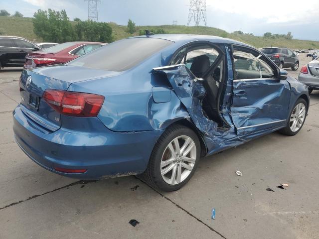  VOLKSWAGEN JETTA 2017 Синий