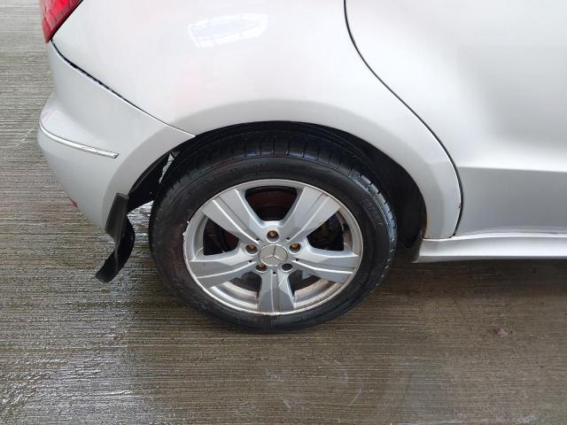 2010 MERCEDES BENZ A180CDI AV