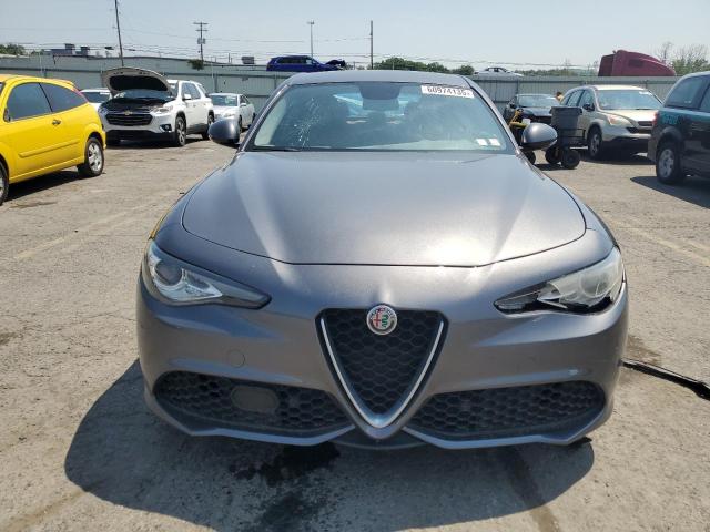  ALFA ROMEO GIULIA 2018 Gray