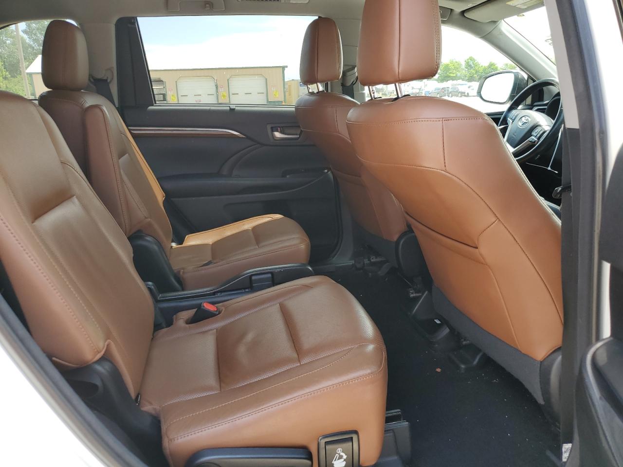 2018 Toyota Highlander Limited VIN: 5TDDZRFH2JS872221 Lot: 69355085