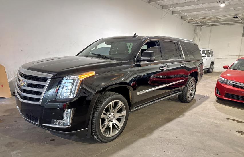 Parquets CADILLAC ESCALADE 2016 Czarny