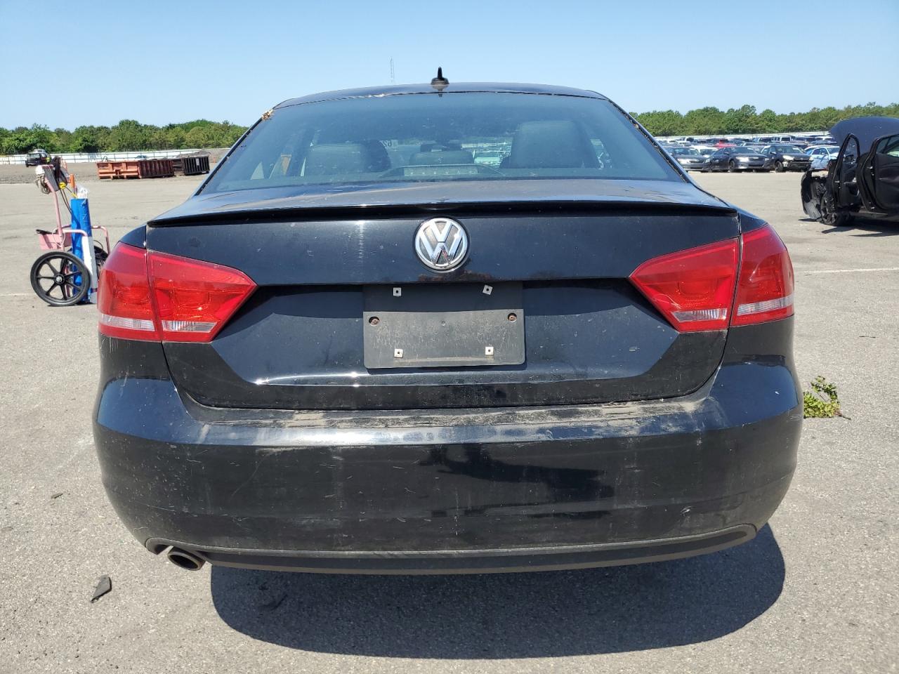 2012 Volkswagen Passat Sel VIN: 1VWCP7A39CC023531 Lot: 62130995