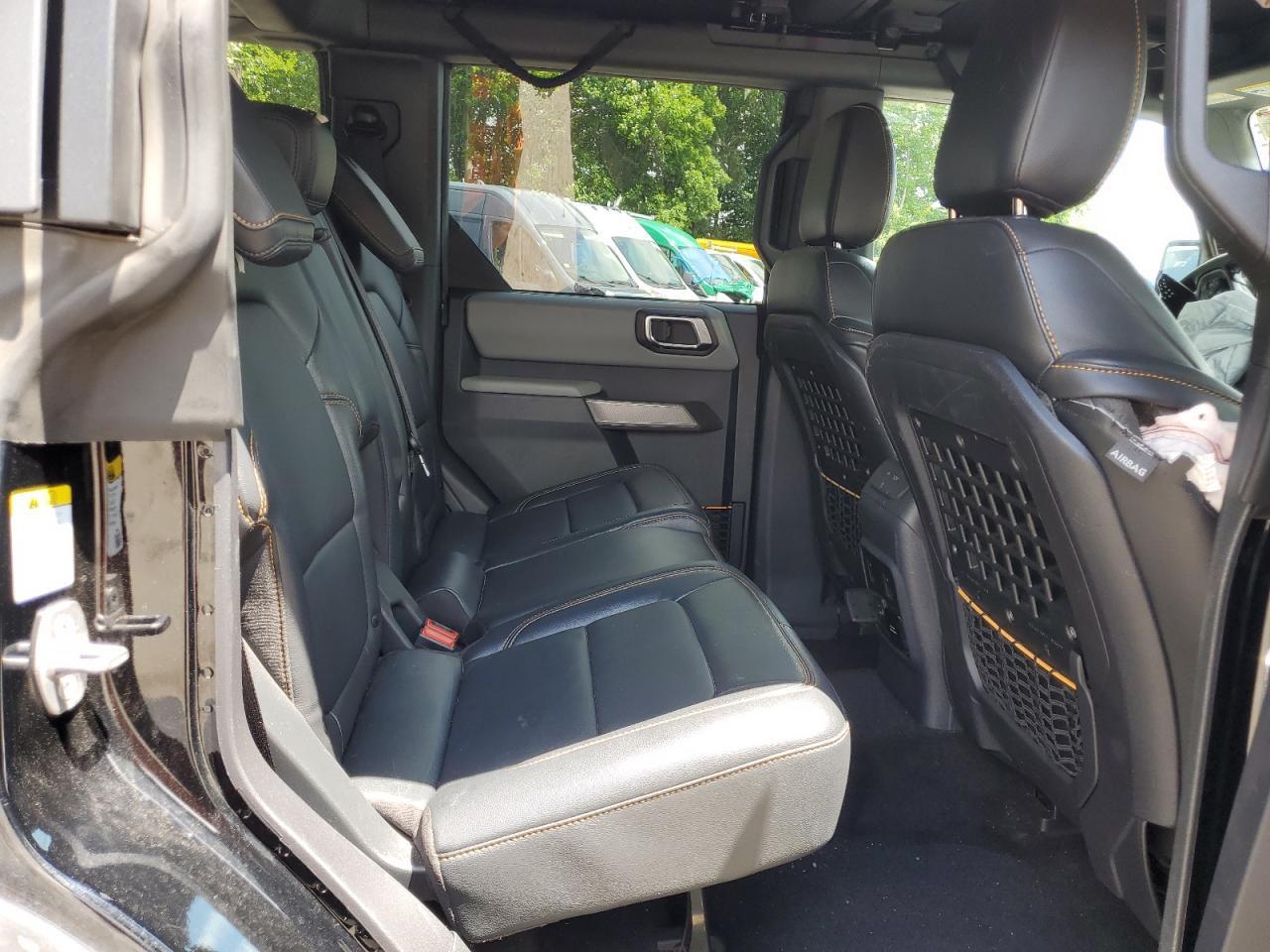 2022 Ford Bronco Base VIN: 1FMEE5DP6NLB29910 Lot: 63012245