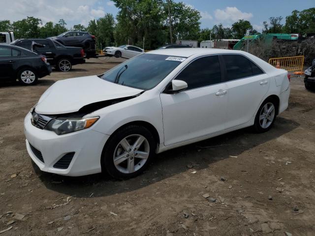 Sedans TOYOTA CAMRY 2013 White